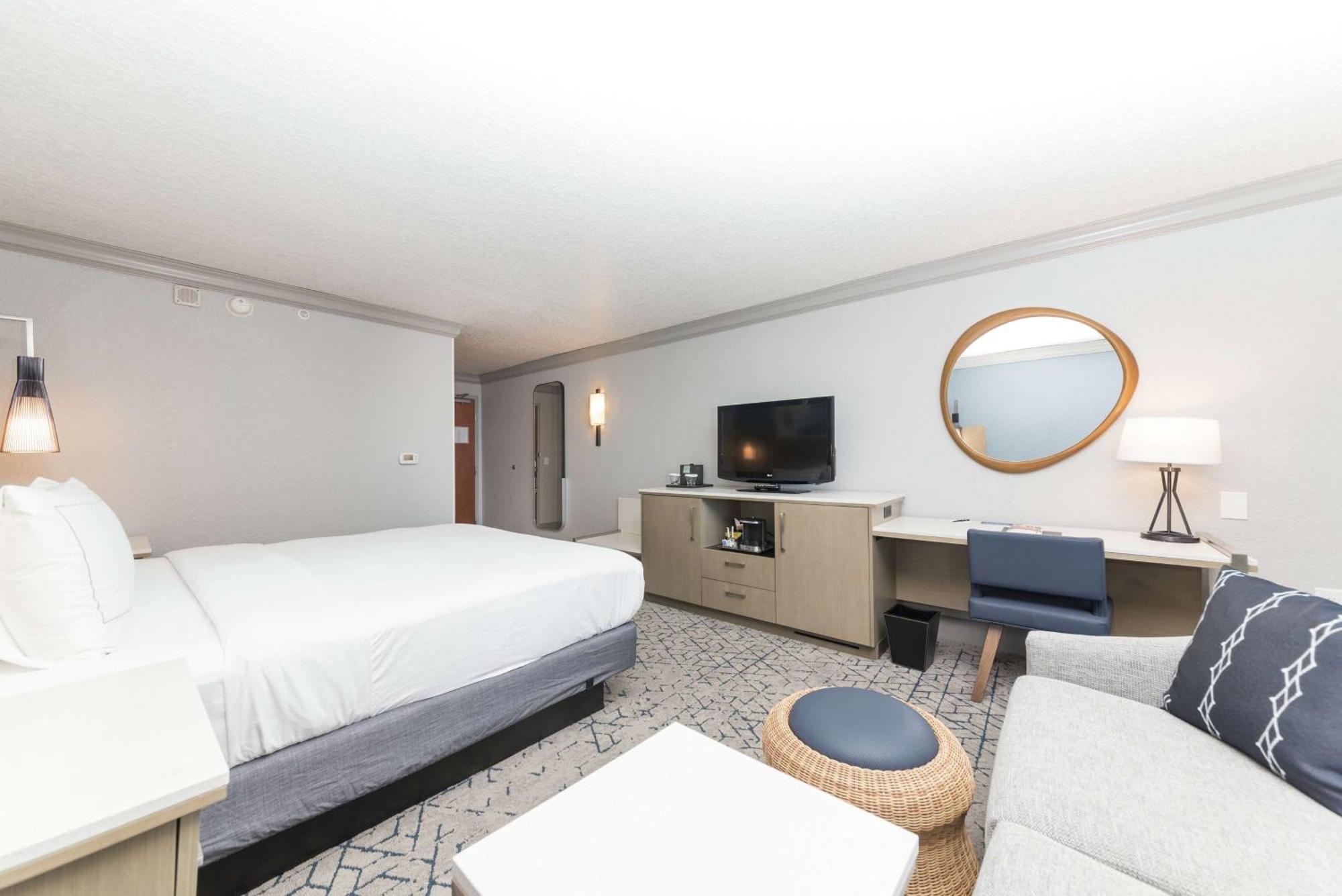 Hilton Melbourne Beach Oceanfront Exteriör bild