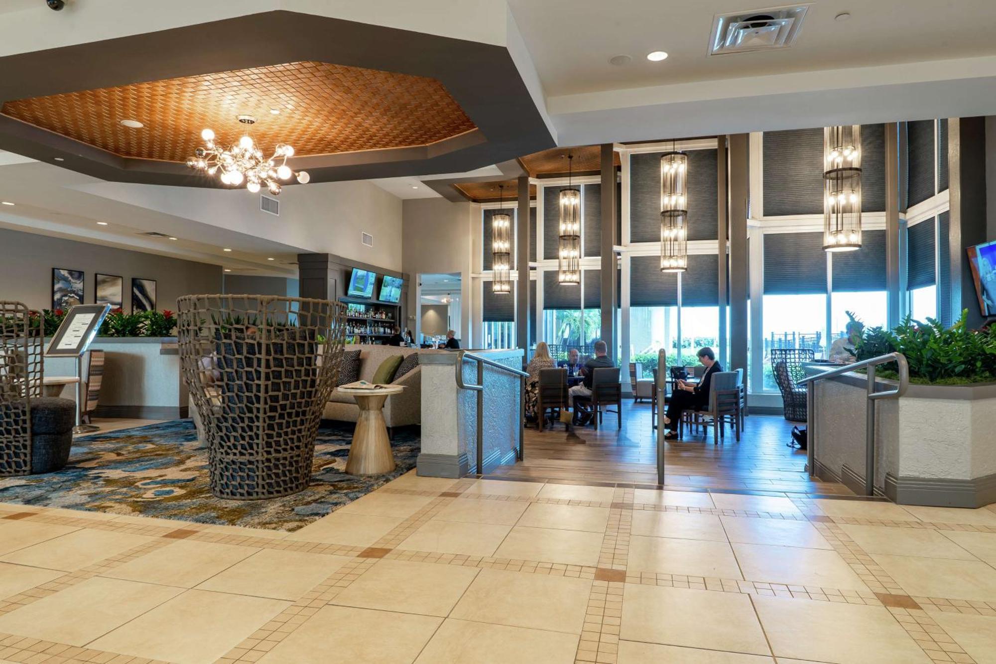 Hilton Melbourne Beach Oceanfront Exteriör bild