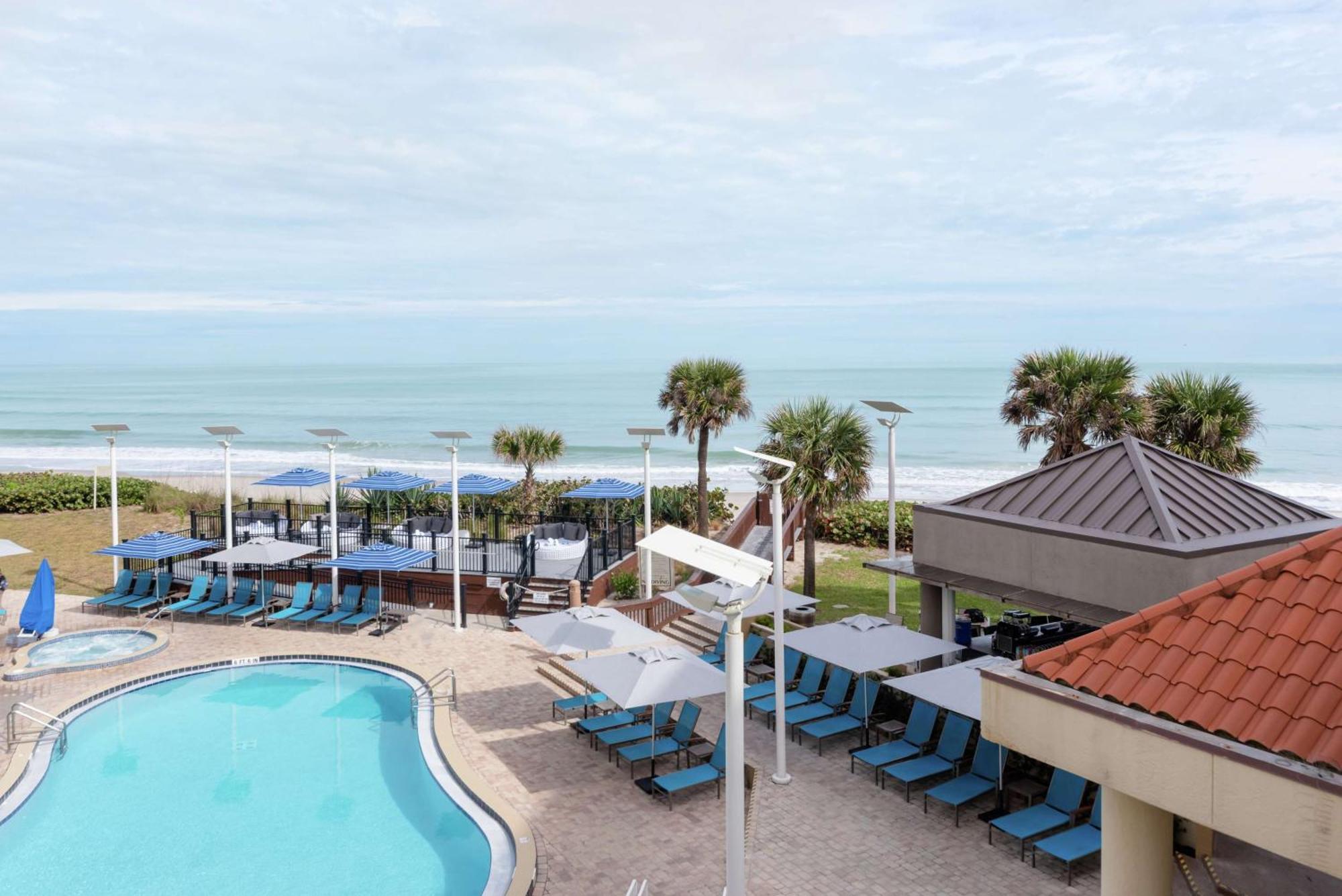 Hilton Melbourne Beach Oceanfront Exteriör bild